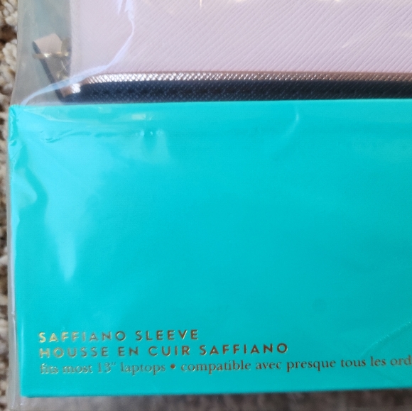 🤩 NWT 13" KS Saffiano laptop case in pink + black + rose gold - Picture 6 of 6
